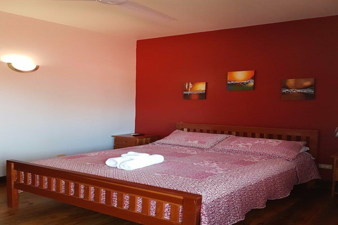 Serenade Hotel Placencia Exterior foto